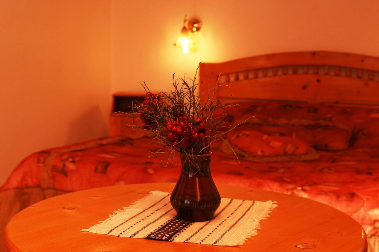 Oskolok Dovbusha Mini-Hotel Яремча Экстерьер фото